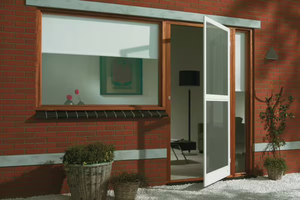 Pantové dveřní sítě