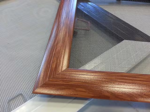 Pevné sítě proti hmyzu