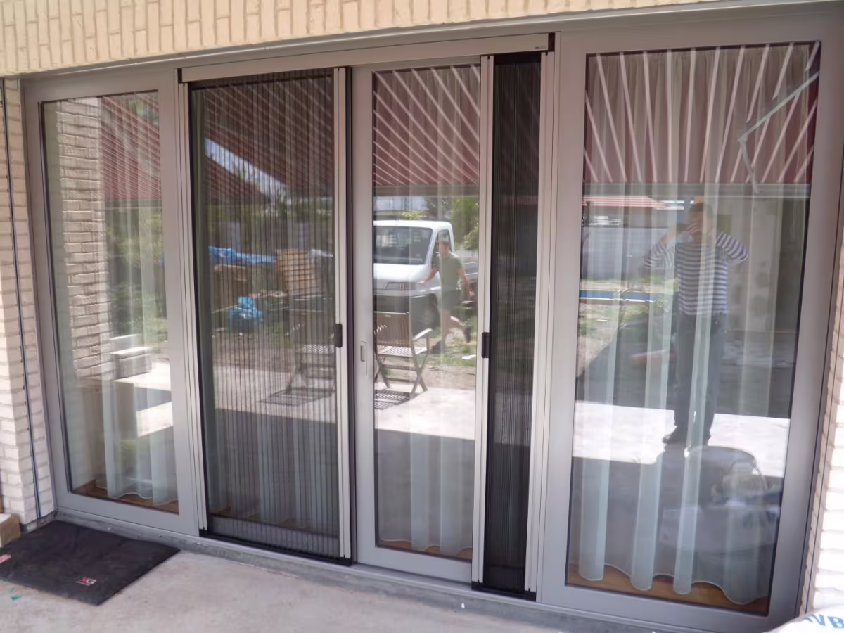 Plisé sítě proti hmyzu