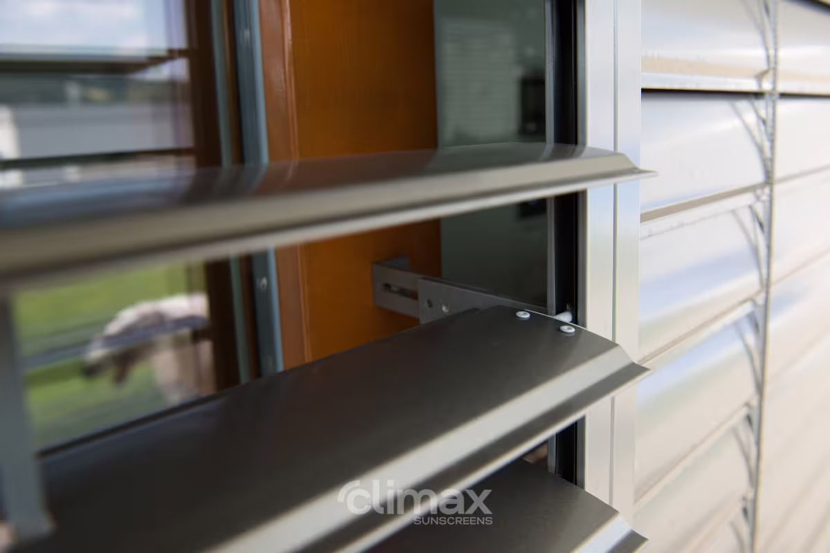 Venkovní žaluzie - lamela ve tvaru T