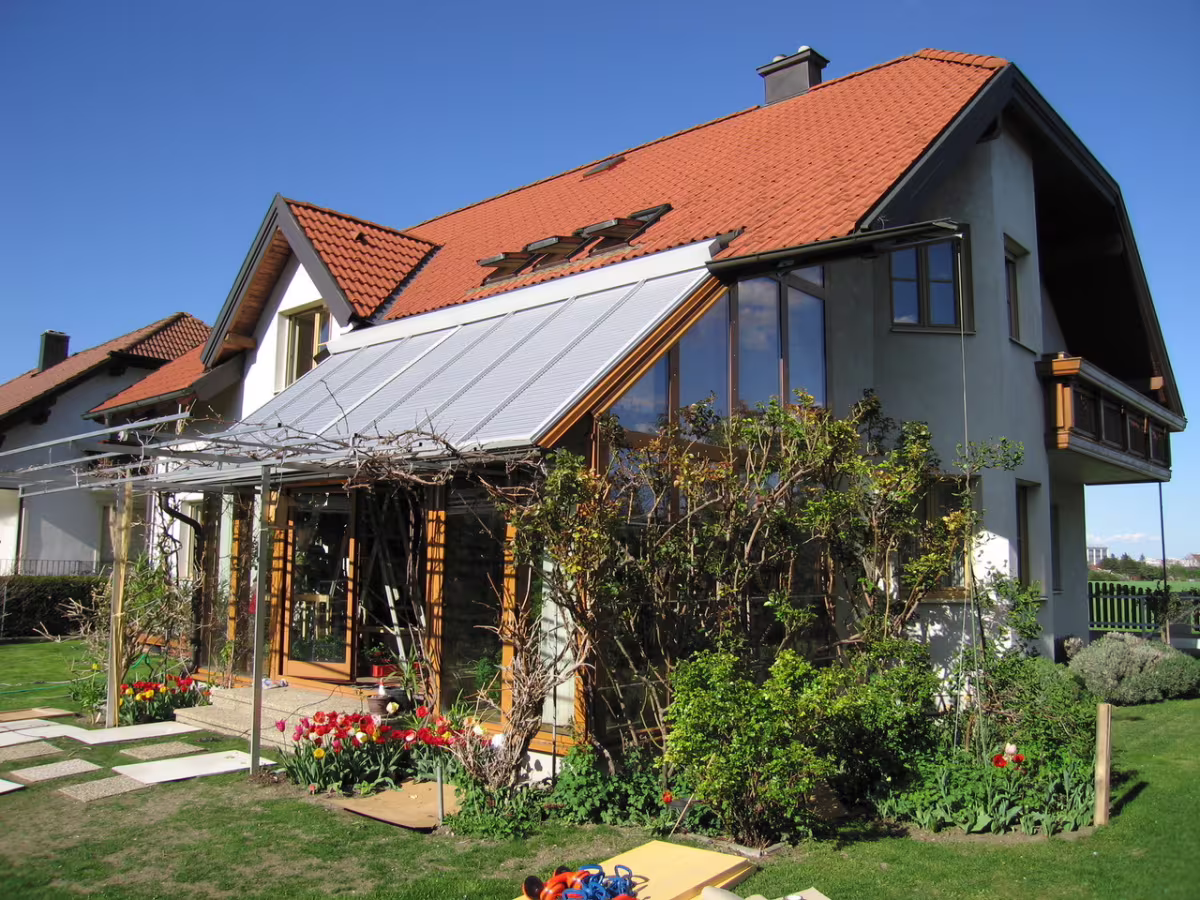 Atypické předokenní rolety