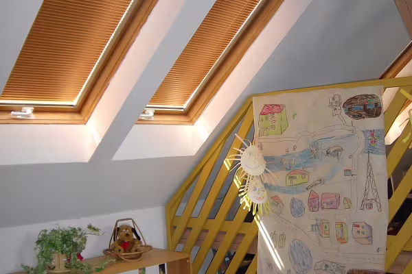 Horizontální žaluzie V-LITE pro střešní okna